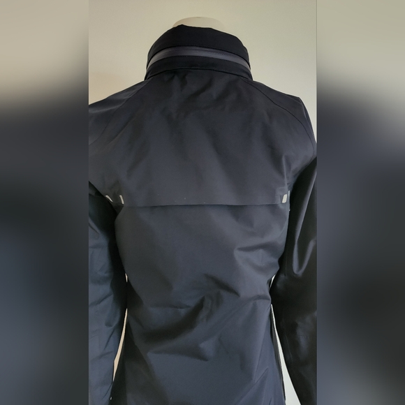 Brand New Never Been Worn Tory Burch Women's Navy and White Chevron Jacket - Picture 2 of 4